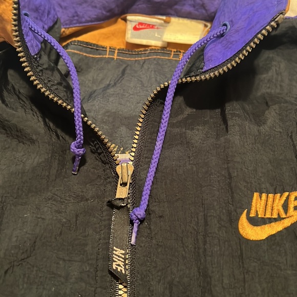 Vintage LAKERS 80’s Nike Flight Jacket - Picture 4 of 10